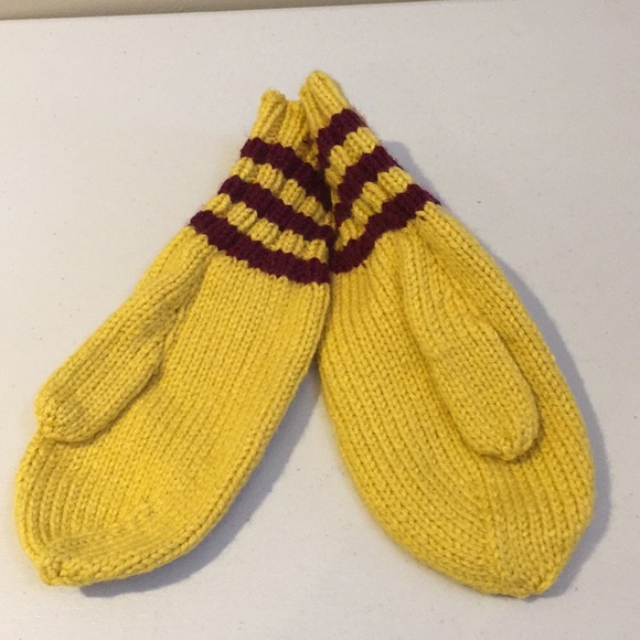 3 Pairs Hand Knit Mittens & Kombi Mitt Clips Kids Children's - Picture 4 of 16